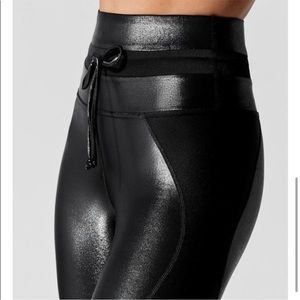 Carbon38 Drawstring Paneled Leggings